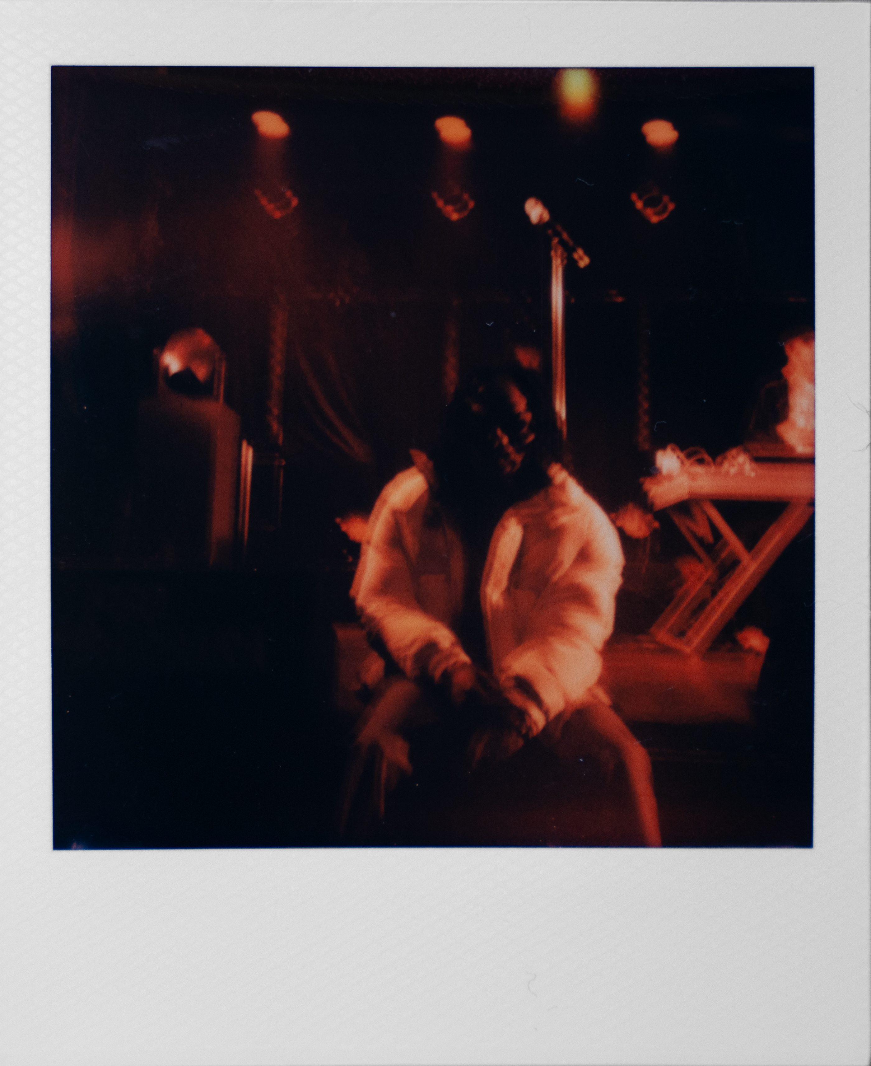 Mavi polaroid 3